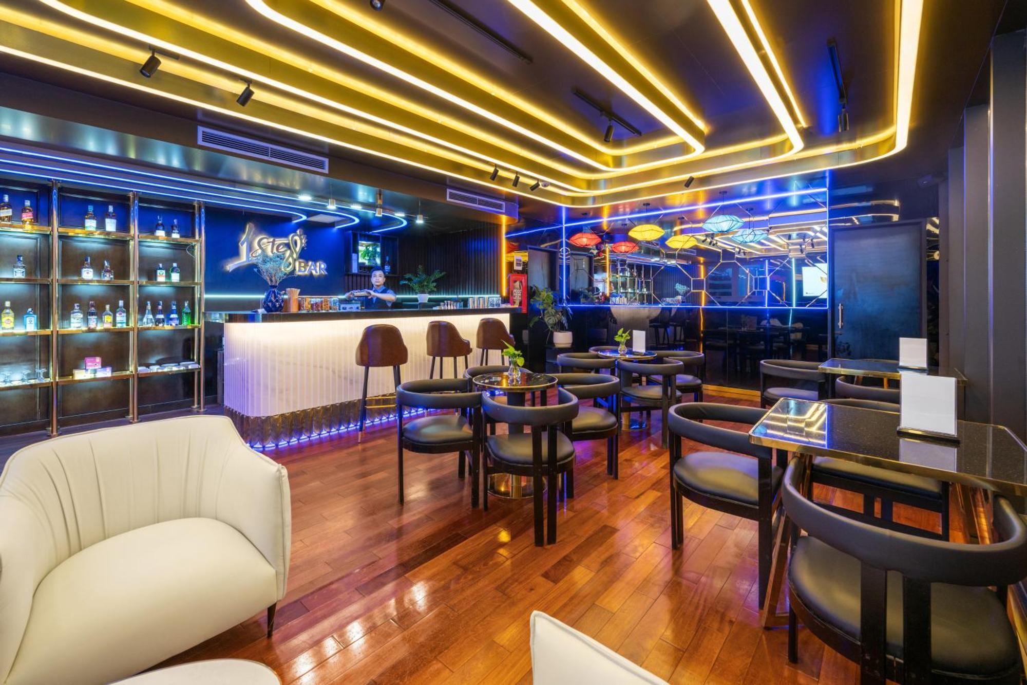 Golden Lotus Hotel Da Nang - Rooftop Bar Sea View Dış mekan fotoğraf